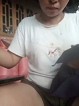 Xemra4040 stripchat live cam model