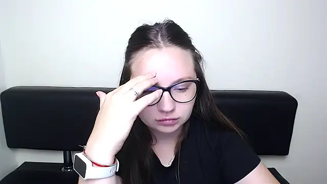 LiliaErmi stripchat live cam model