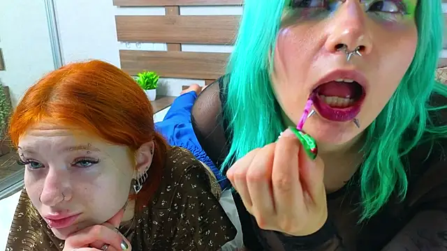 GwenNicholson stripchat live cam model