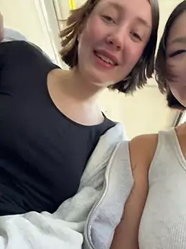 CreamPuff- stripchat live cam model