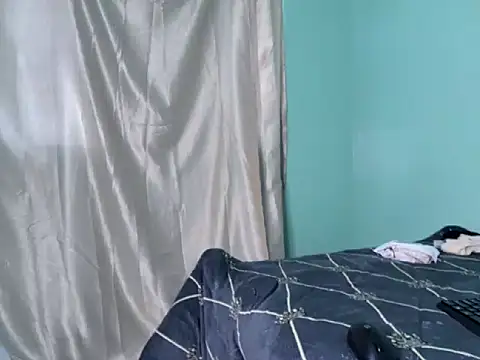 luna5babe stripchat live cam model