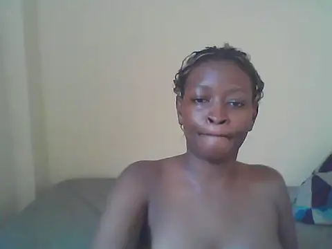 chocolate_seducttress stripchat live cam model