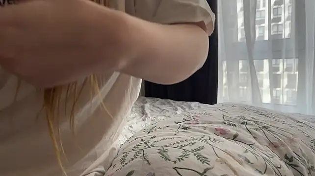 DextralCrew stripchat live cam model