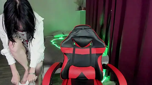 MargoLoooo stripchat live cam model