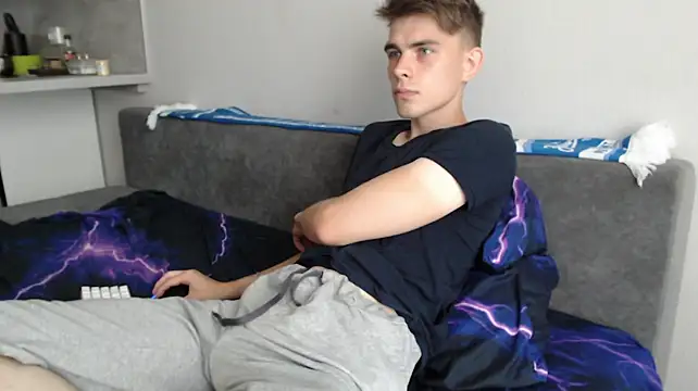 Student_Oliver stripchat live cam model