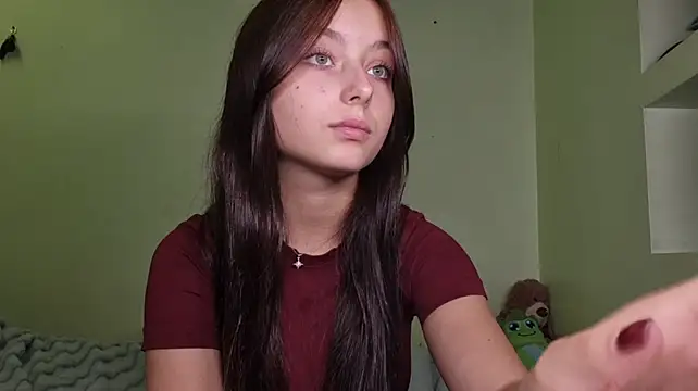 JoanieBelrose stripchat live cam model