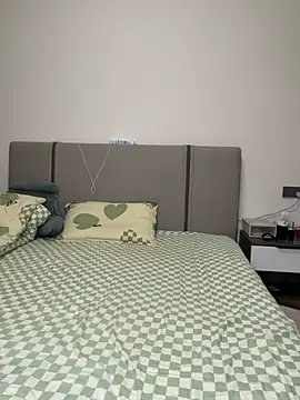 Paopao- stripchat live cam model