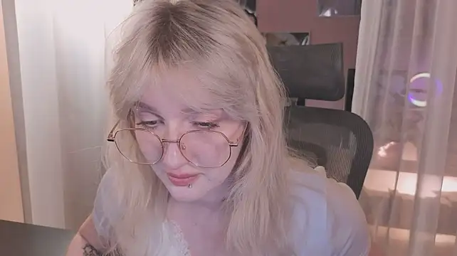 ELLIEJAY stripchat live cam model