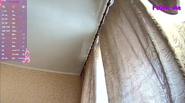carolinadiamond33 stripchat live cam model