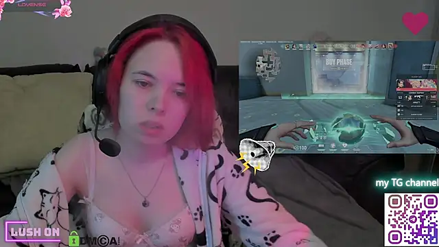 LinneaChan stripchat live cam model