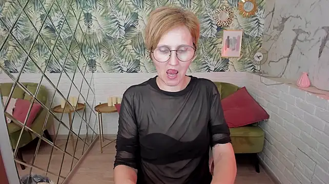Paris_Cherry stripchat live cam model