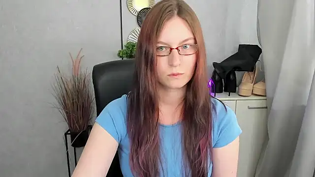 emmaxDelight stripchat live cam model