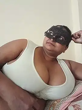 Dragongirl1313 stripchat live cam model