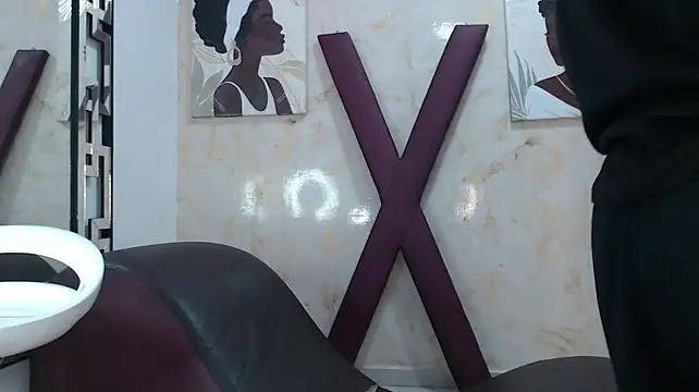 GOLDEN_BOSS stripchat live cam model