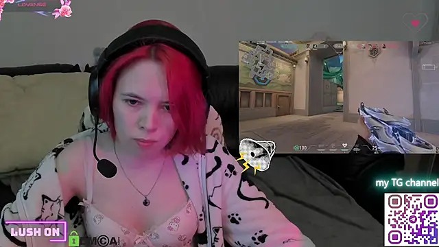 LinneaChan stripchat live cam model