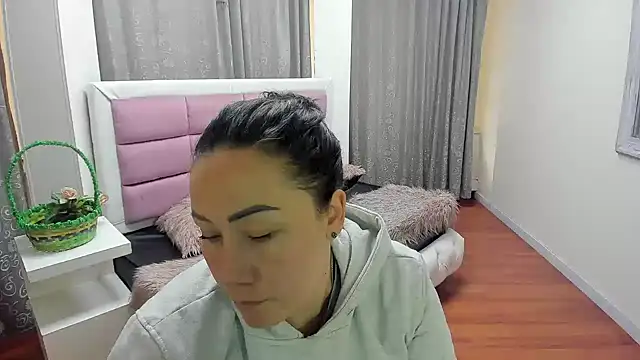 gaby_trent stripchat live cam model