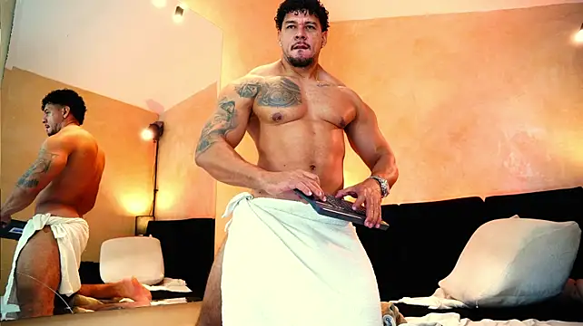 MassimoWalton2 stripchat live cam model