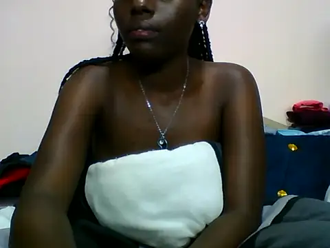Favor-luxe stripchat live cam model