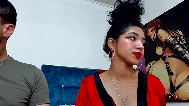 Aronandmoli69 stripchat live cam model