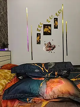 Misss-julli stripchat live cam model