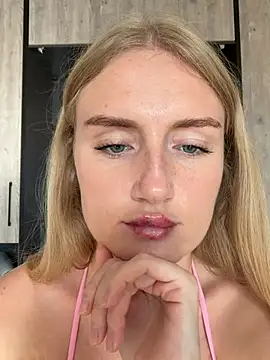 olliebells stripchat live cam model