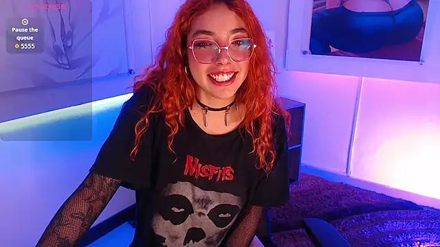 mere_in_redd stripchat live cam model
