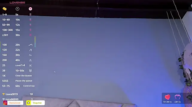 AlannaJoness stripchat live cam model