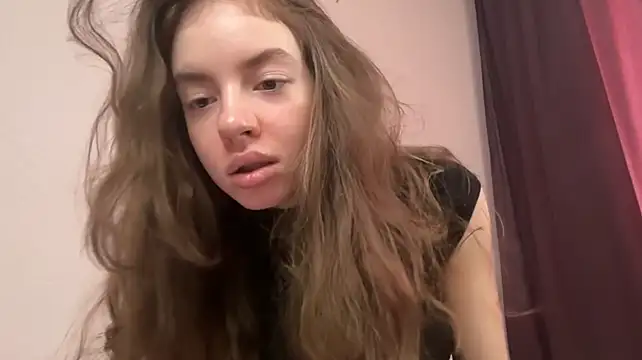 RoxyVivid stripchat live cam model