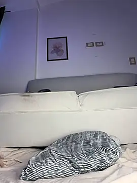 Adaraa_a stripchat live cam model