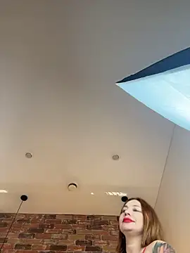 YourAmara stripchat live cam model