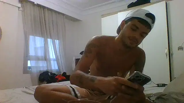Darylpollalarga stripchat live cam model