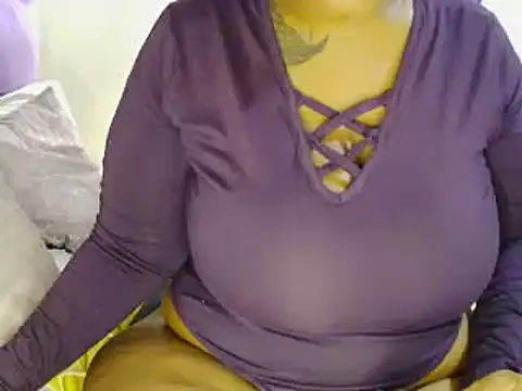RealQueenOfSouth stripchat live cam model