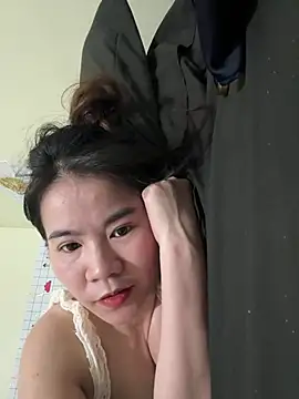MEOMUP01 stripchat live cam model