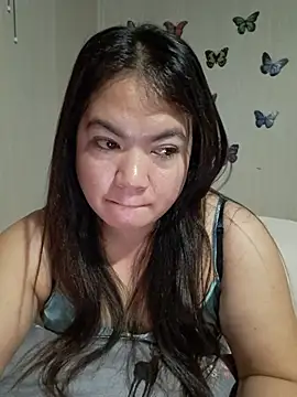 Safiyawild69 stripchat live cam model