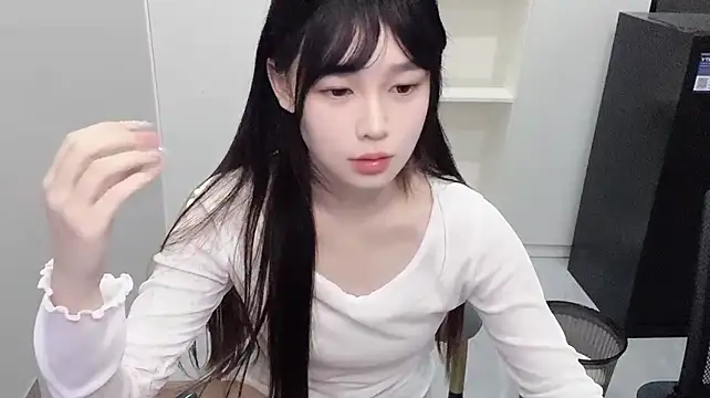 xm99m stripchat live cam model