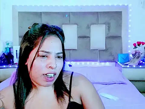 indiantopaz694u stripchat live cam model