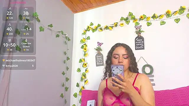 emiily_curly stripchat live cam model