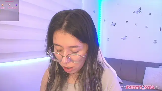 sweettvera stripchat live cam model