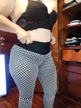 vitaminafranccesca stripchat live cam model