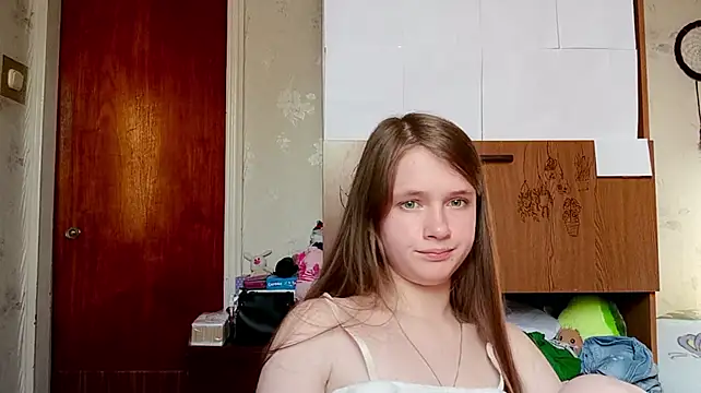 CecilleSollors stripchat live cam model