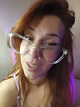 belliginger stripchat live cam model