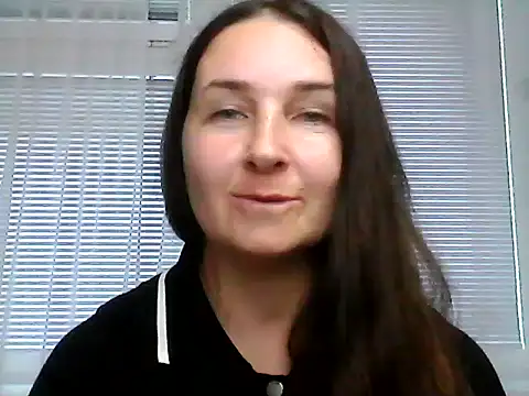Kirahugme stripchat live cam model