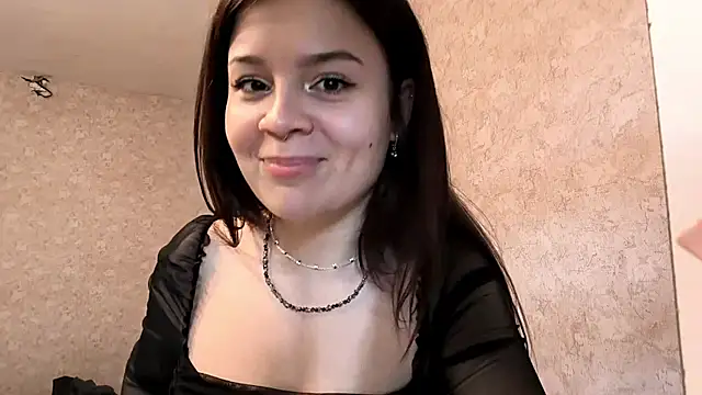 AmieeWormack stripchat live cam model