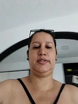 keilymadam stripchat live cam model