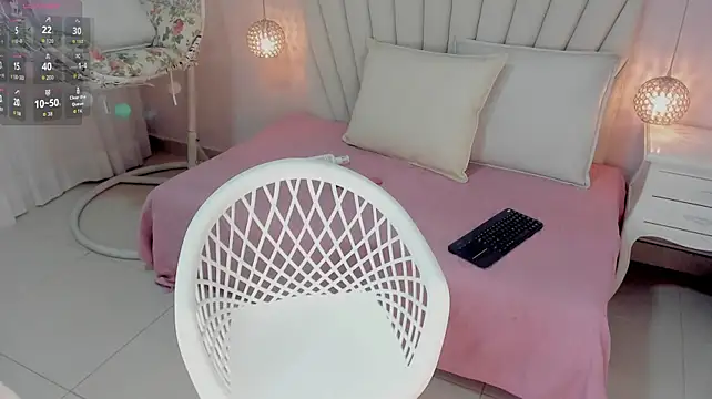 Greymarii stripchat live cam model