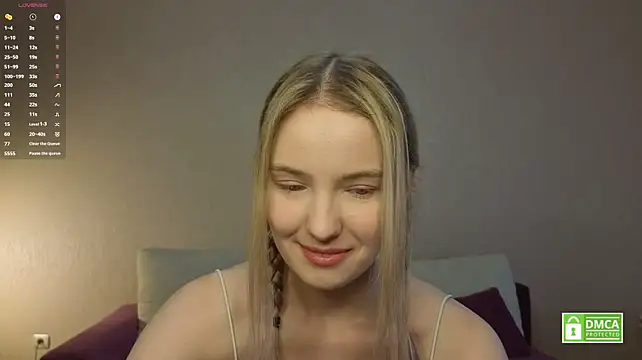 HongTomczak stripchat live cam model