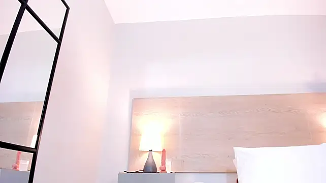 zurismith stripchat live cam model