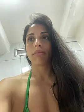 sweetwanda stripchat live cam model