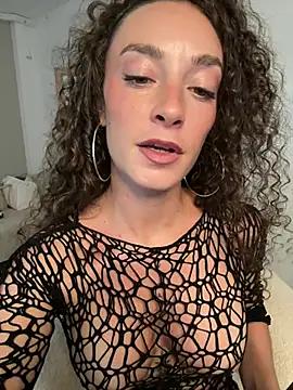 Martyca_Beee stripchat live cam model