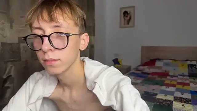 WillieSweetie stripchat live cam model
